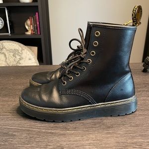 Dr. Martens light wear AirWair